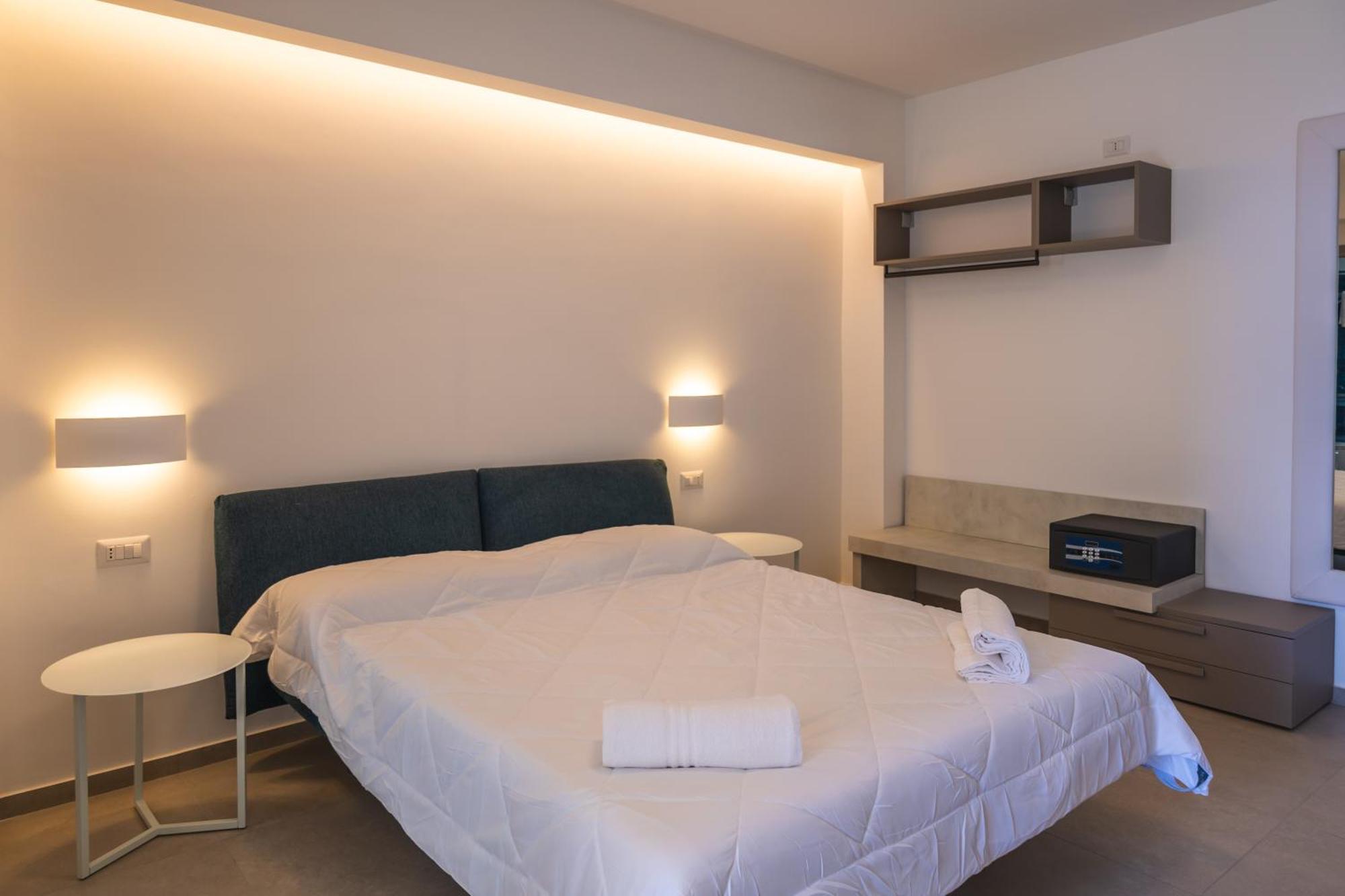 Atena Room Letojanni Exteriör bild