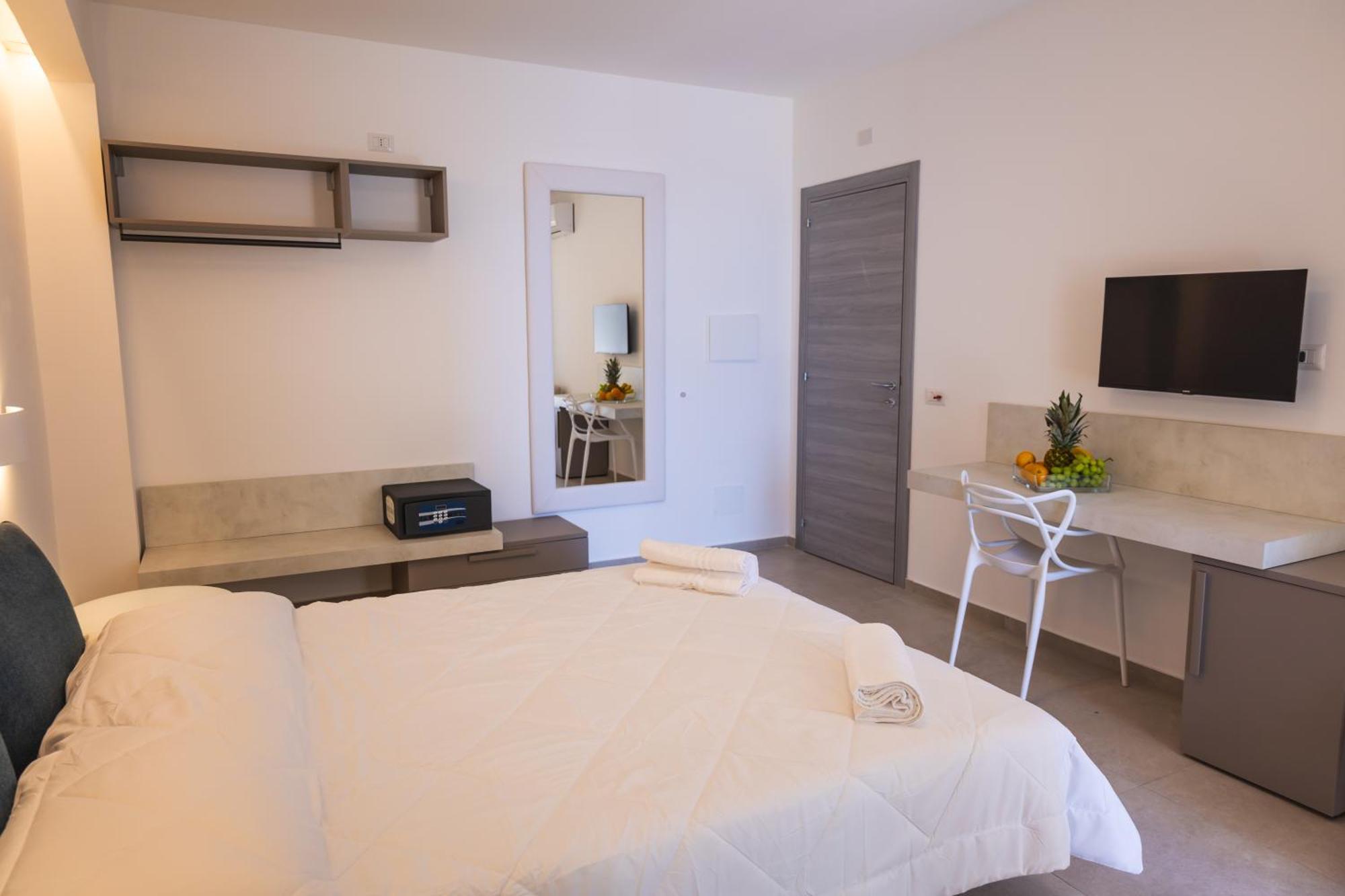 Atena Room Letojanni Exteriör bild