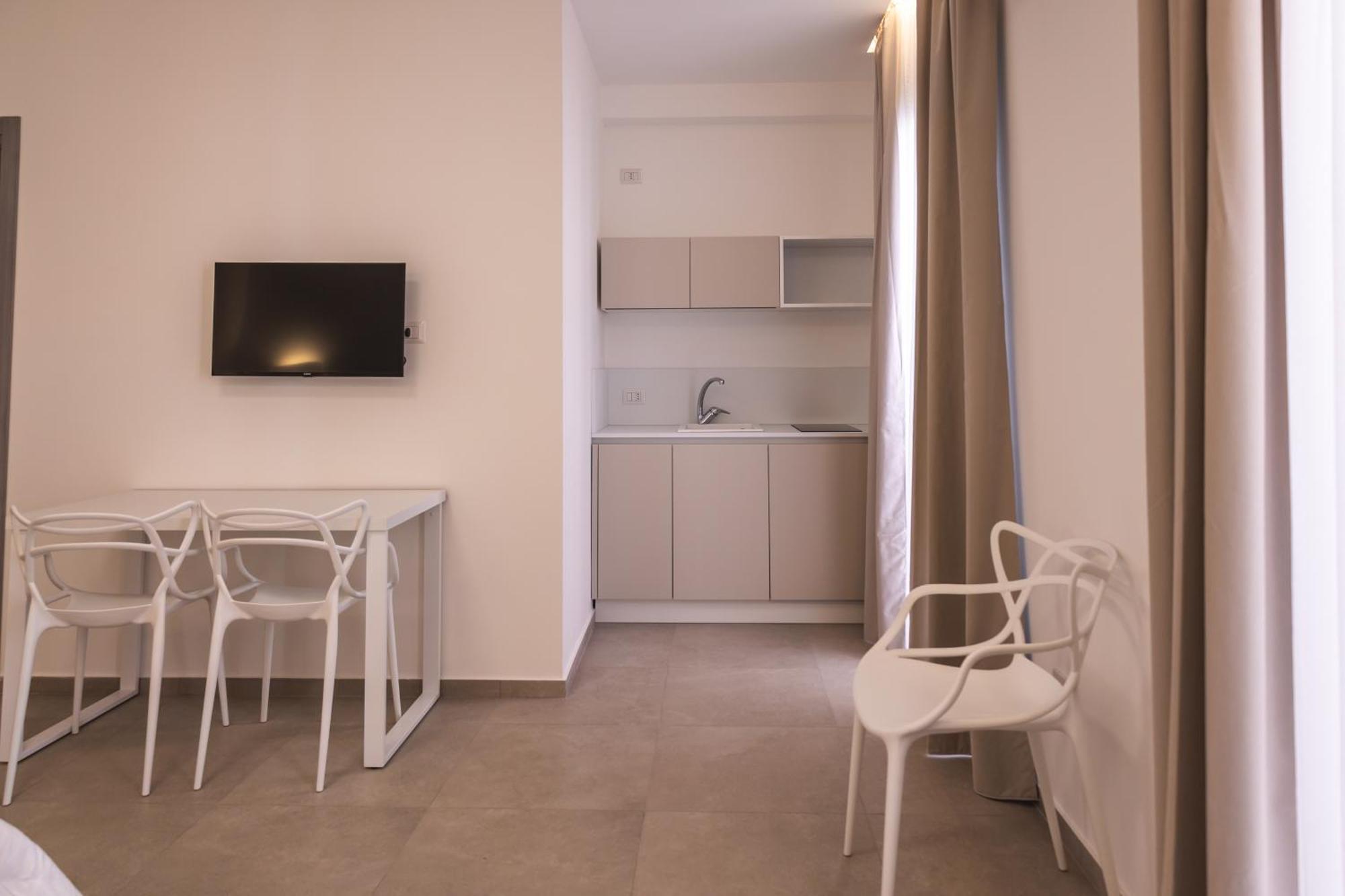 Atena Room Letojanni Exteriör bild